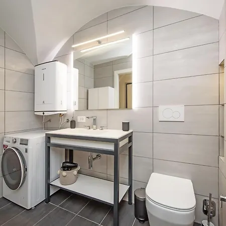 Centro Storico - Yayoi Netflix & Relax Aosta