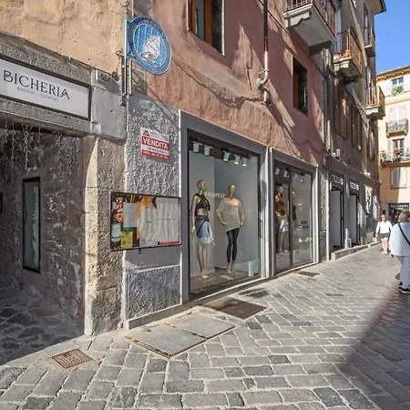 Centro Storico - Yayoi Netflix&relax Aosta